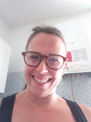 Ilaria cerco urgente lavoro Assistenza e baby sitter