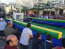 Noleggio Calcio Balilla Umano Gonfiabile