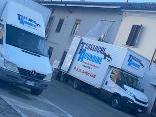 Traslochi, smaltimento, deposito, noleggio scale, pulizie - Foto 3