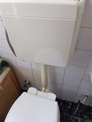 Cassetta di scarico guasta - Foto 4