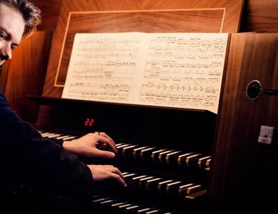 Organista professionista Saronno