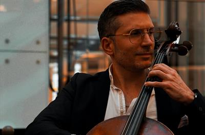 Violoncellista a Verbania