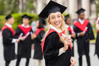 Aiuto tesi laurea cattolica economia milano
