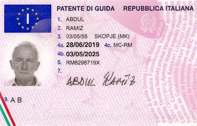 Mi offro come badante con patente auto B - Foto 2